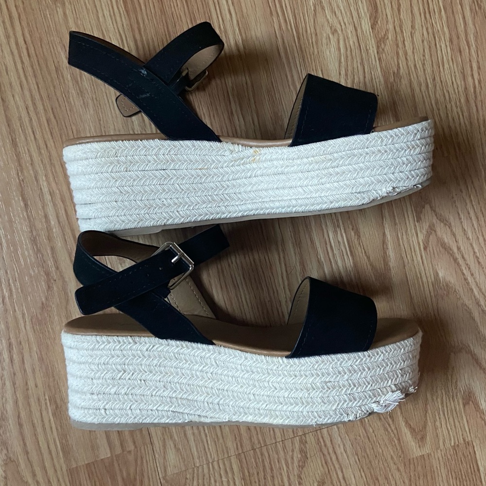 Black platform espadrilles